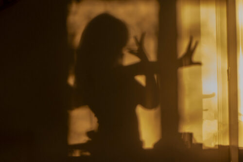 Lauriane Sartoris<br>Danse dorée<br>Silhouette